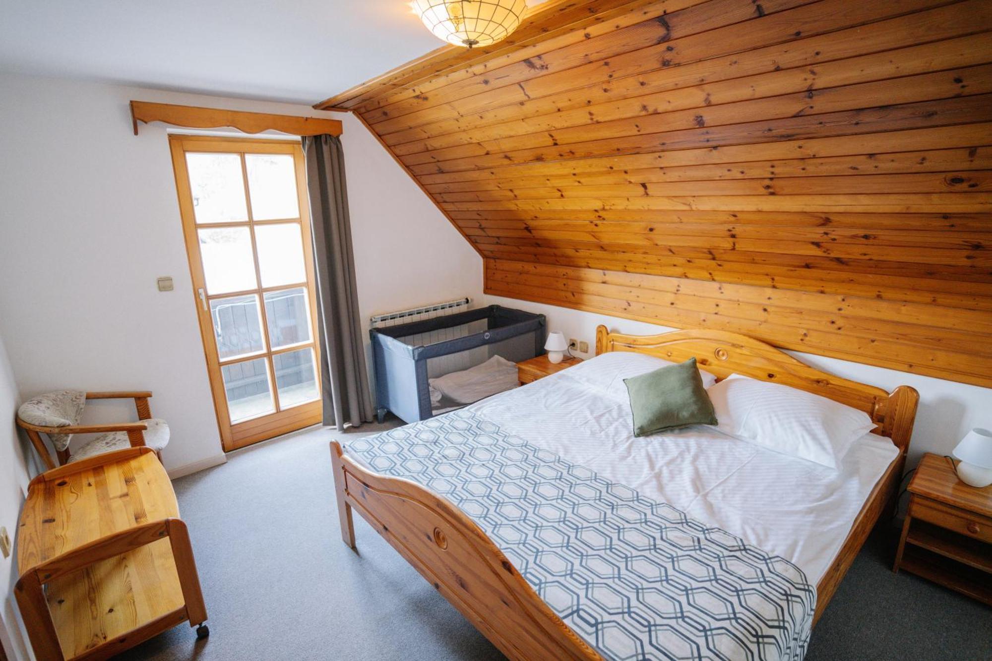 Guesthouse Jelenov Greben Podcetrtek Luaran gambar