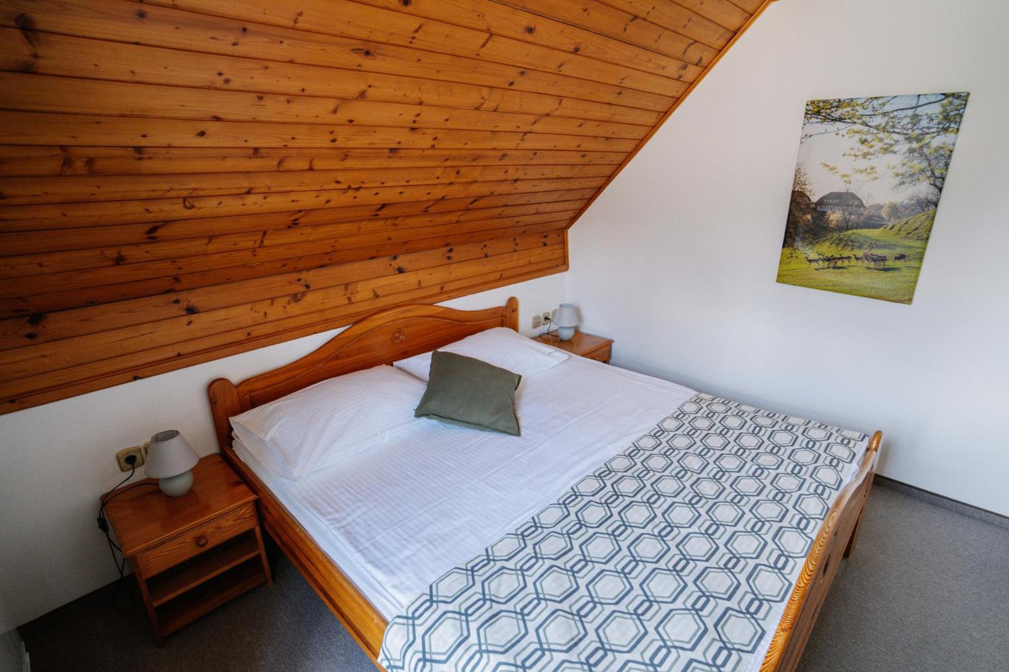 Guesthouse Jelenov Greben Podcetrtek Luaran gambar